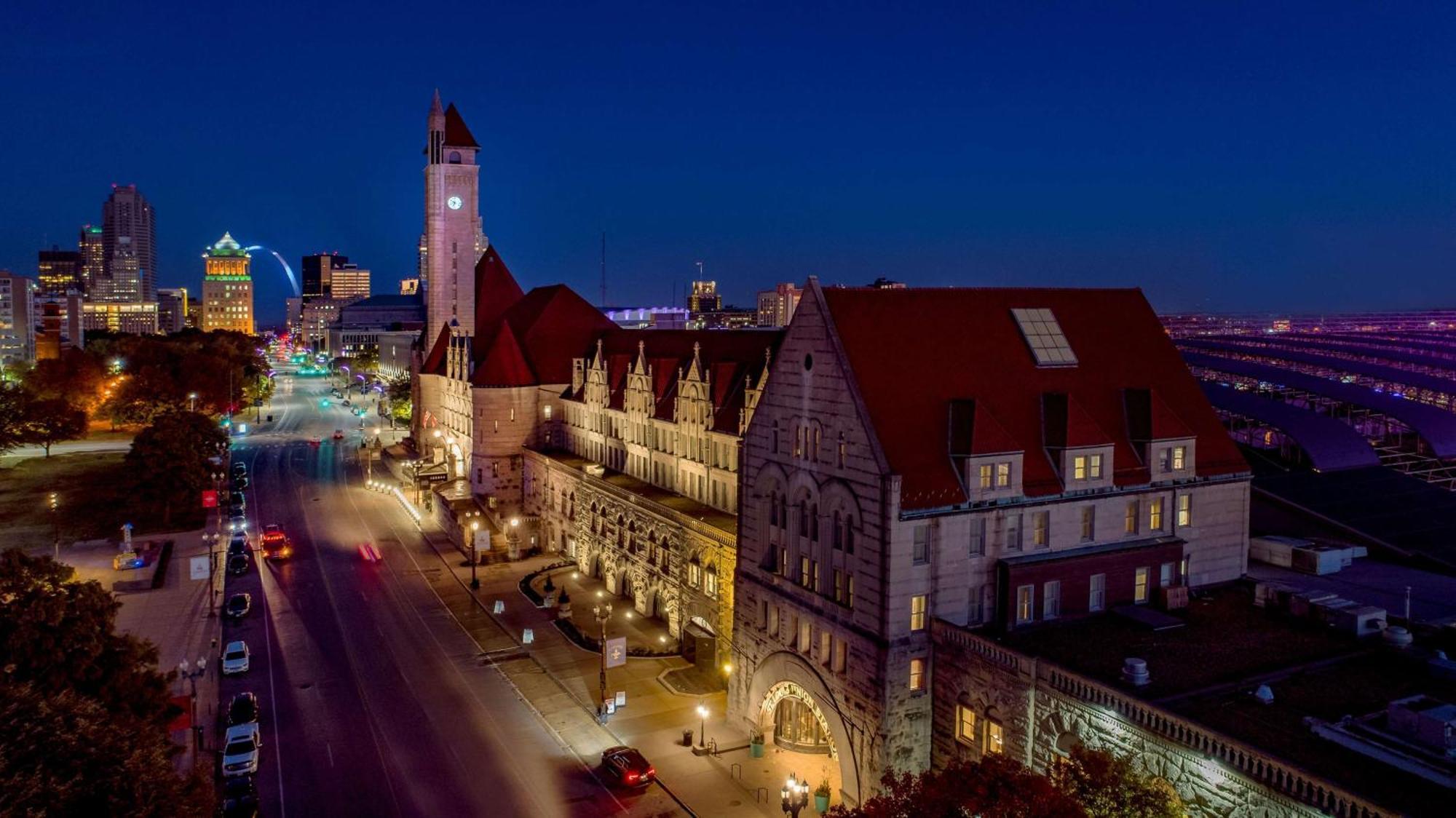 St. Louis Union Station Hotel, Curio Collection By Hilton מראה חיצוני תמונה